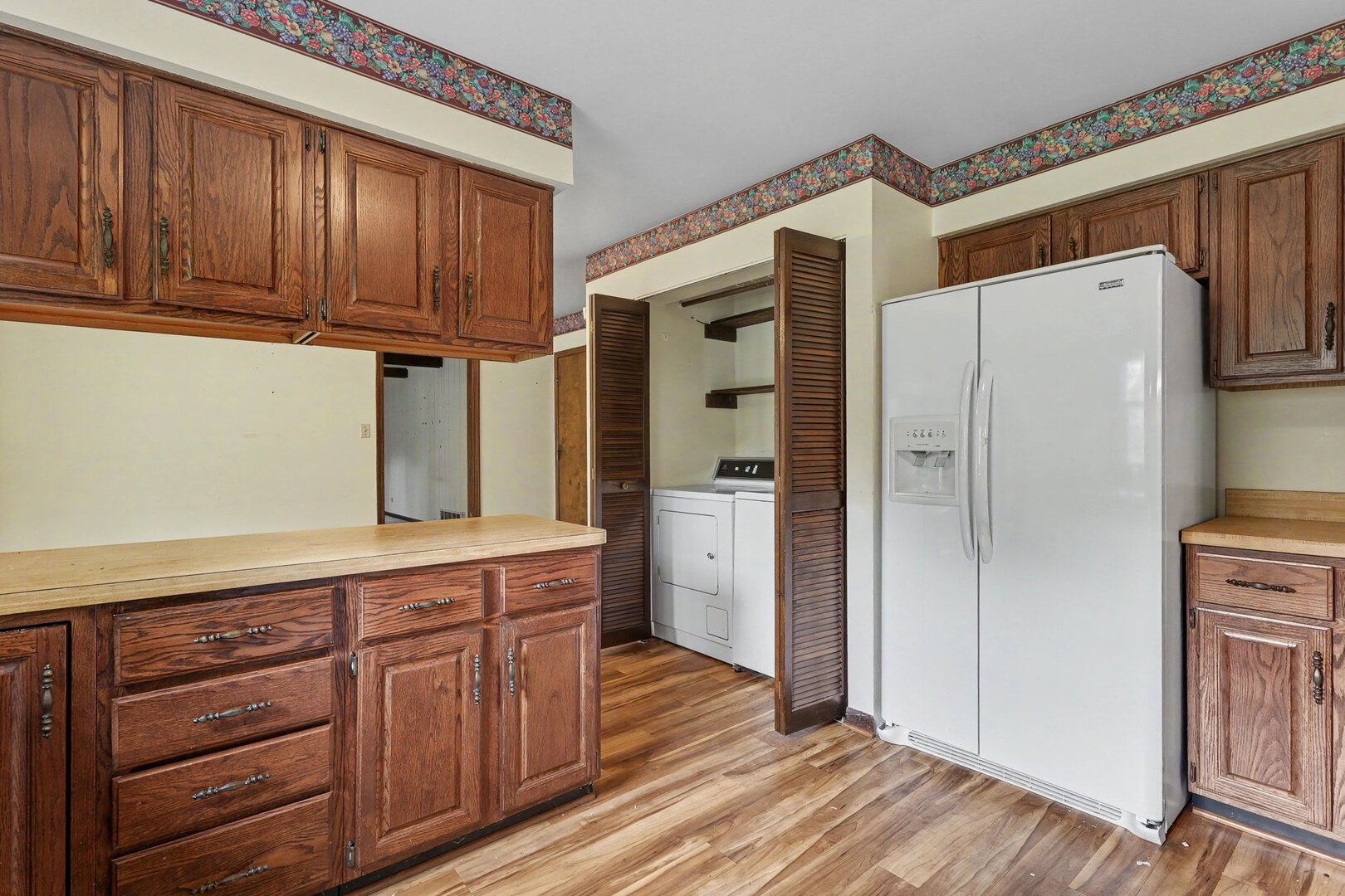 4n649 Petersdorf Road Property Photo 8