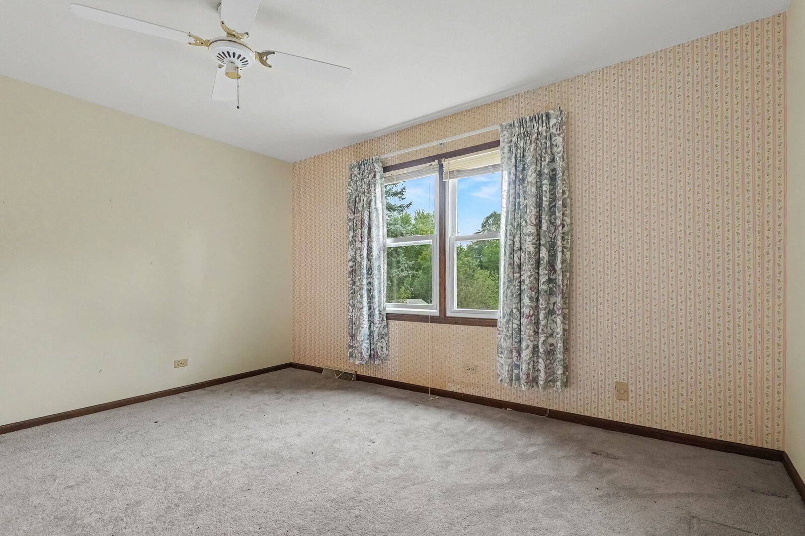 4n649 Petersdorf Road Property Photo 21