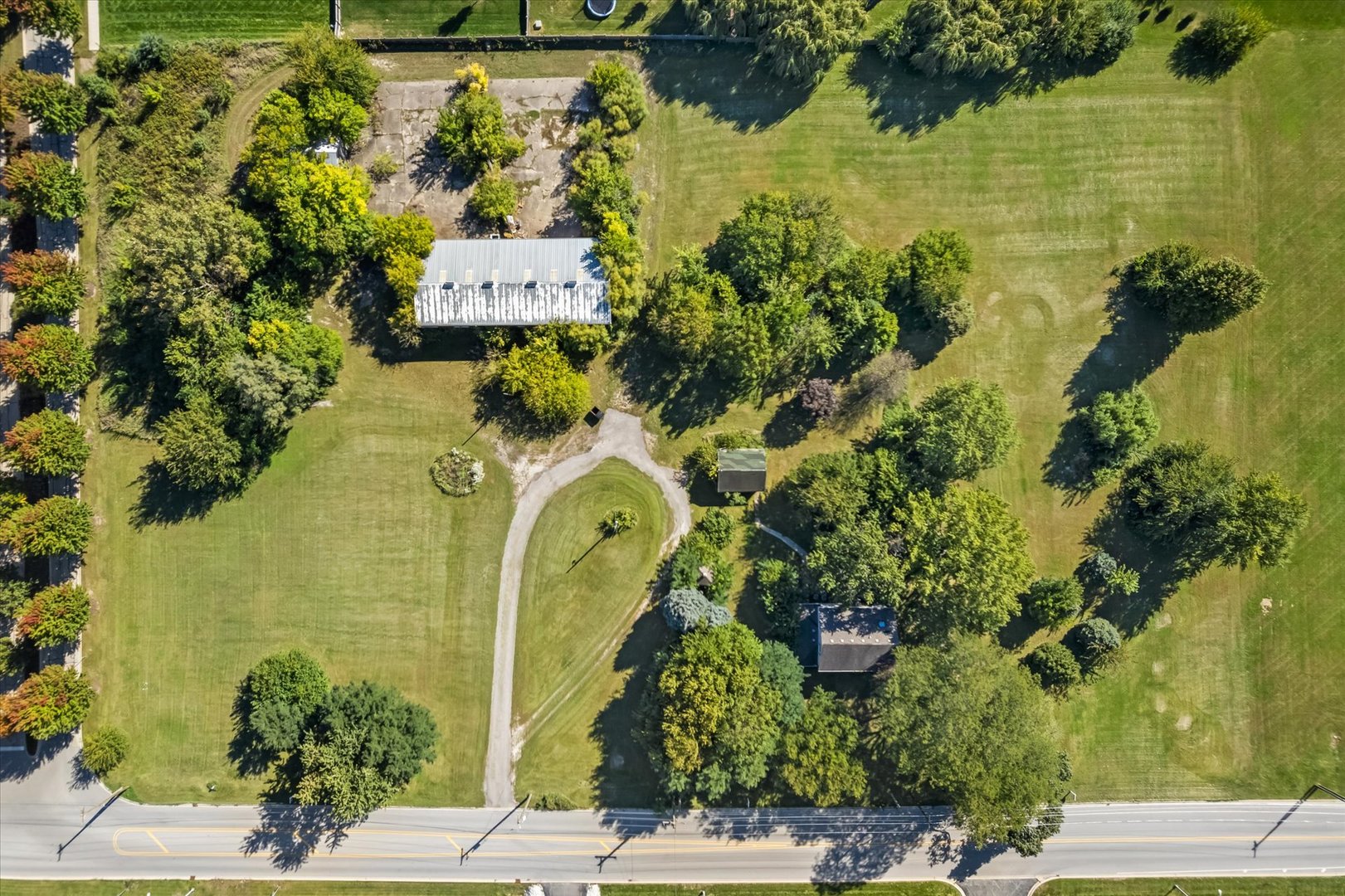 870 Simons Road Property Photo 1