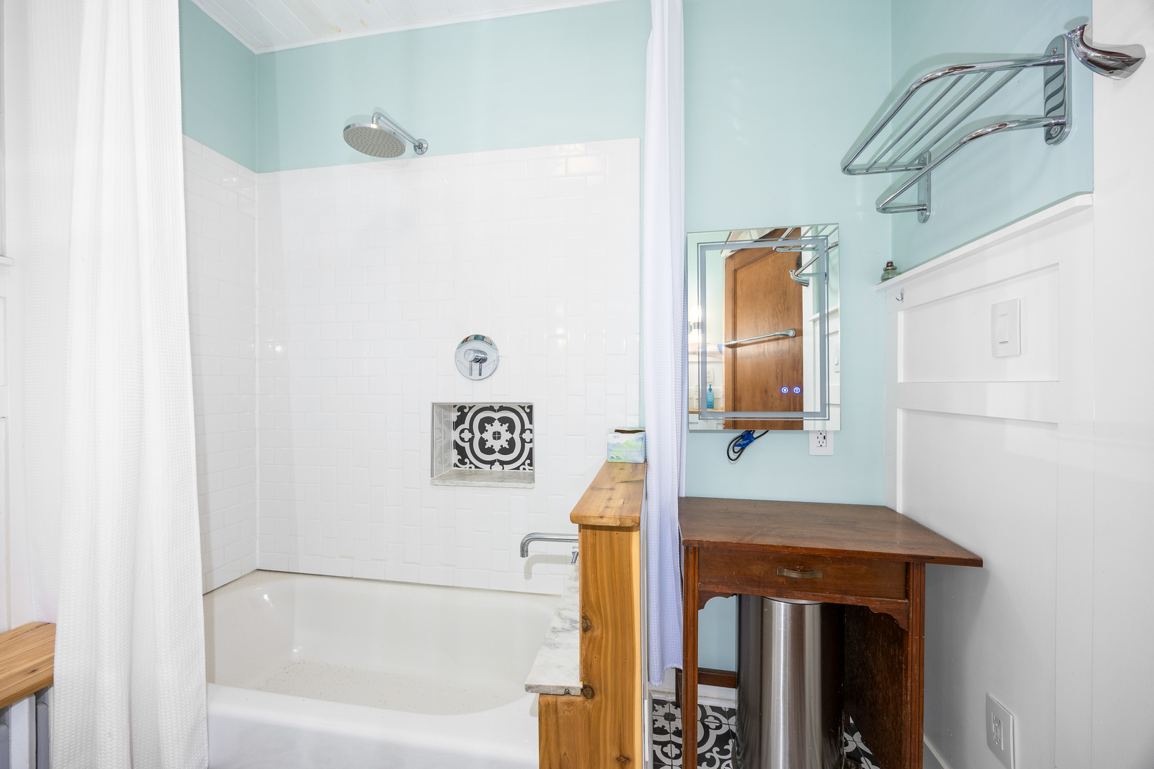 311 E Monroe Avenue Property Photo 19