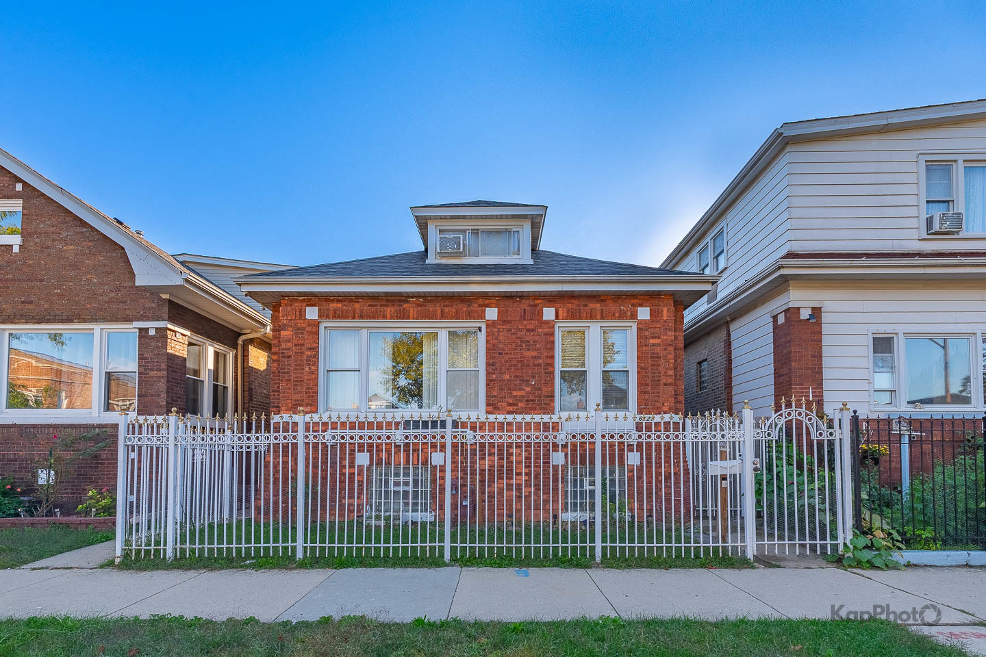 6123 S Washtenaw Avenue Property Photo 1