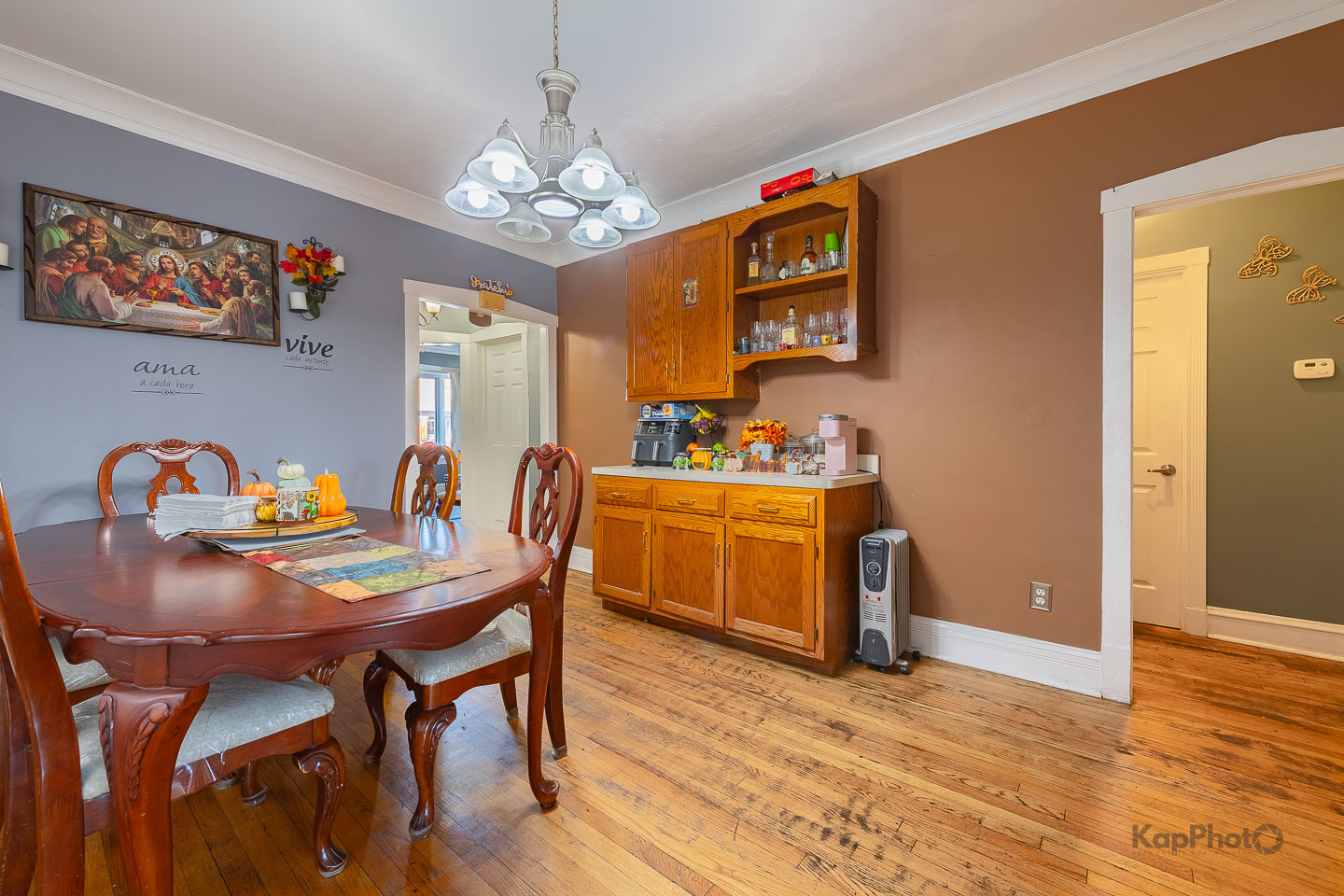 6123 S Washtenaw Avenue Property Photo 4