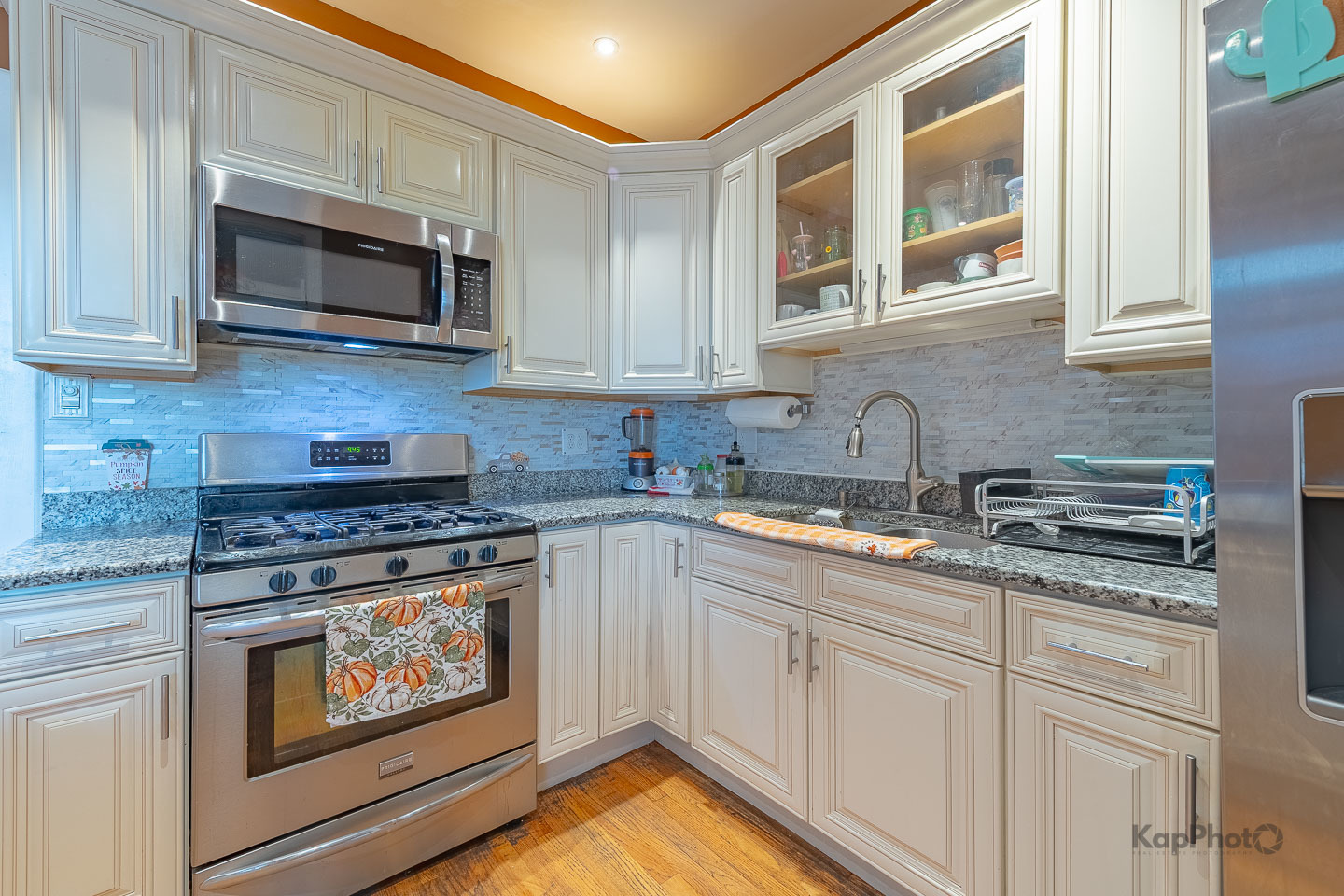 6123 S Washtenaw Avenue Property Photo 7