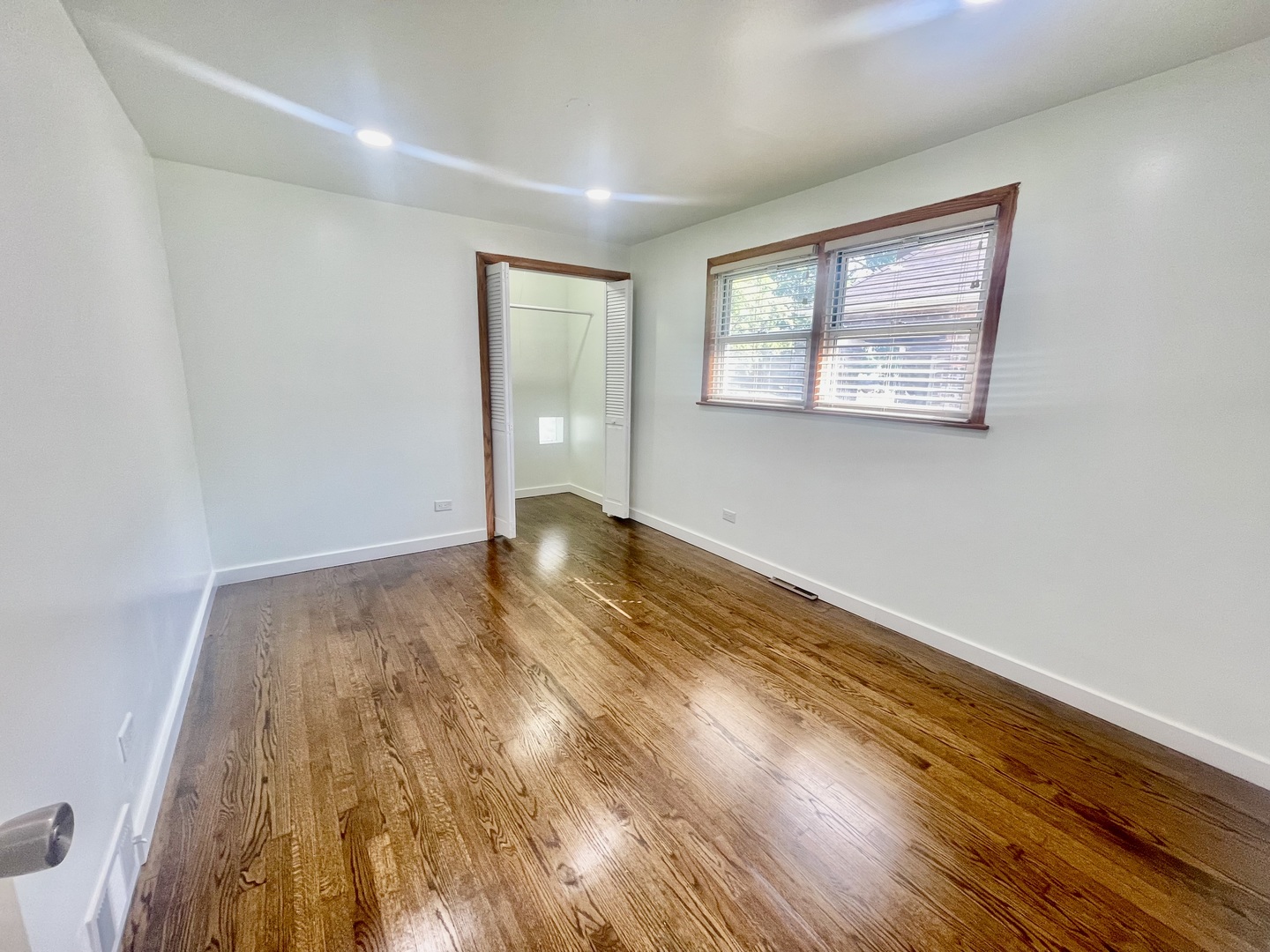 847 W 50th Street Property Photo 14