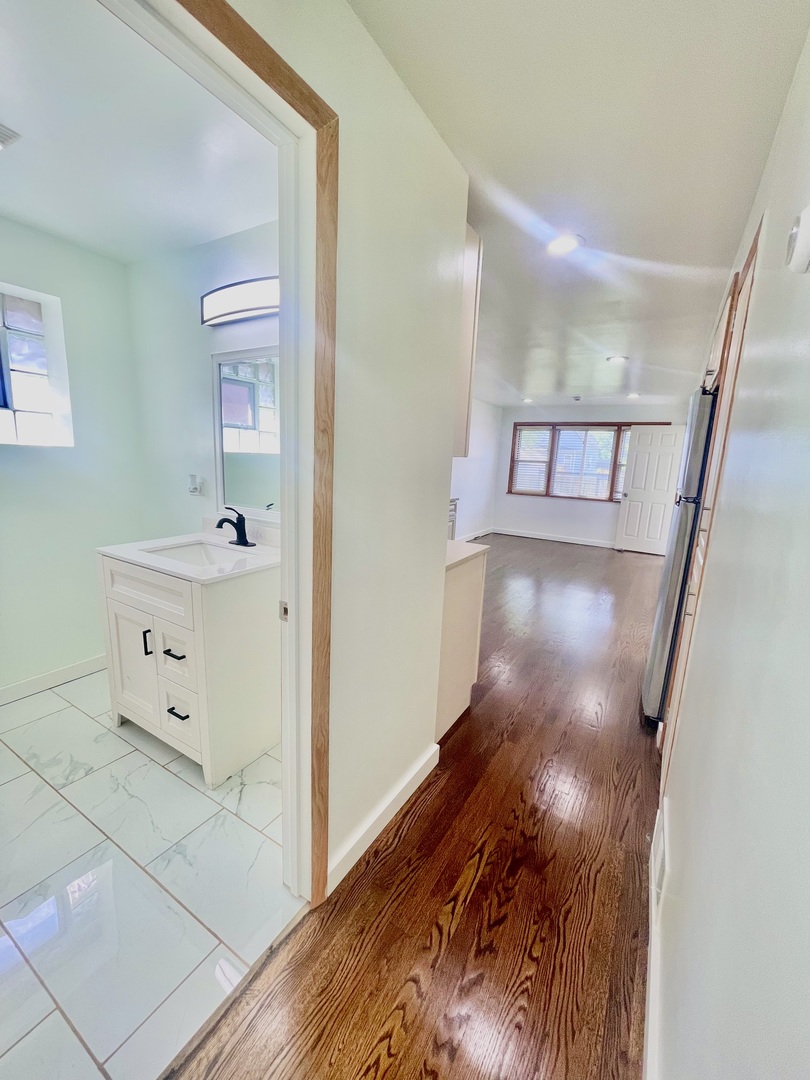 847 W 50th Street Property Photo 15