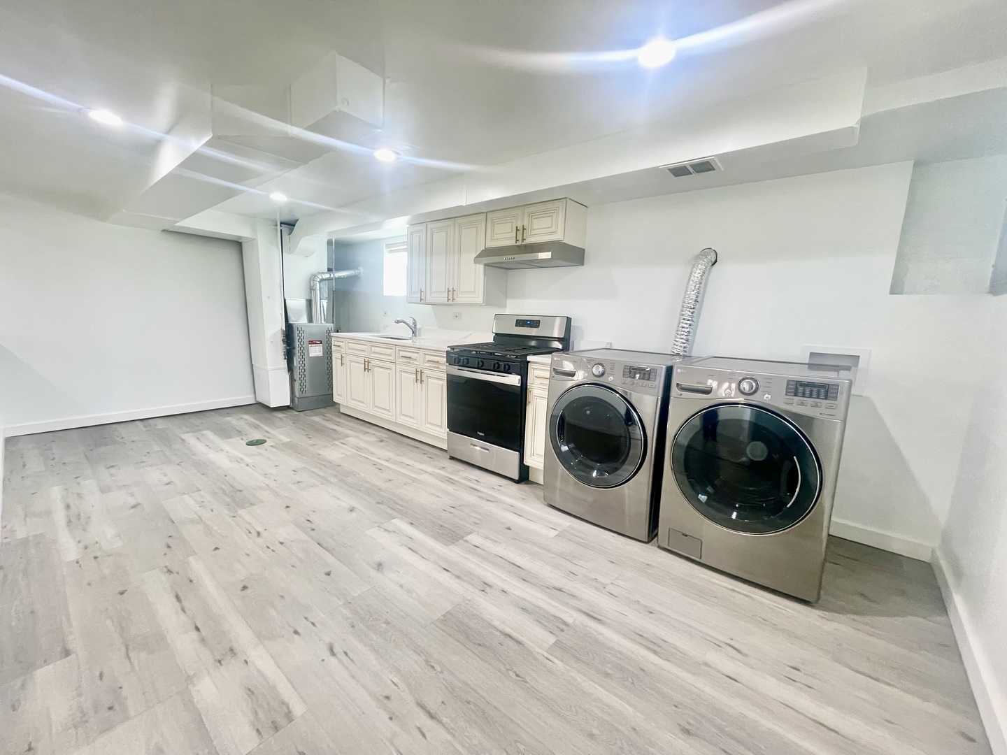 847 W 50th Street Property Photo 26