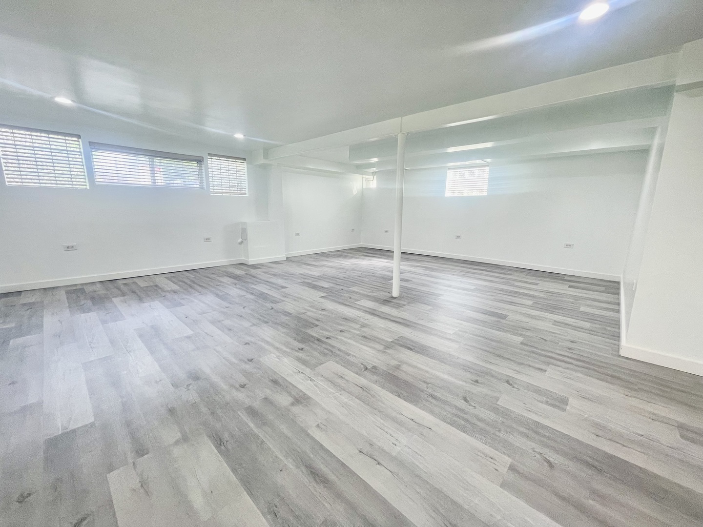 847 W 50th Street Property Photo 29