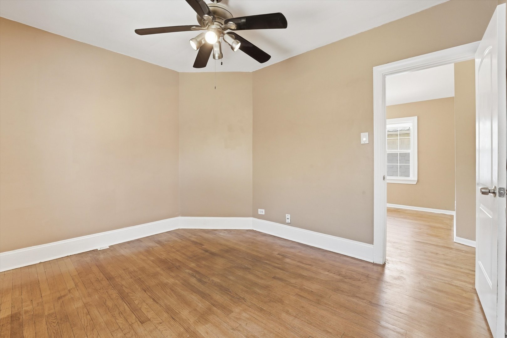 1426 S 18th Avenue Property Photo 9