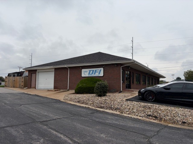 220 E 50th Street Property Photo 4