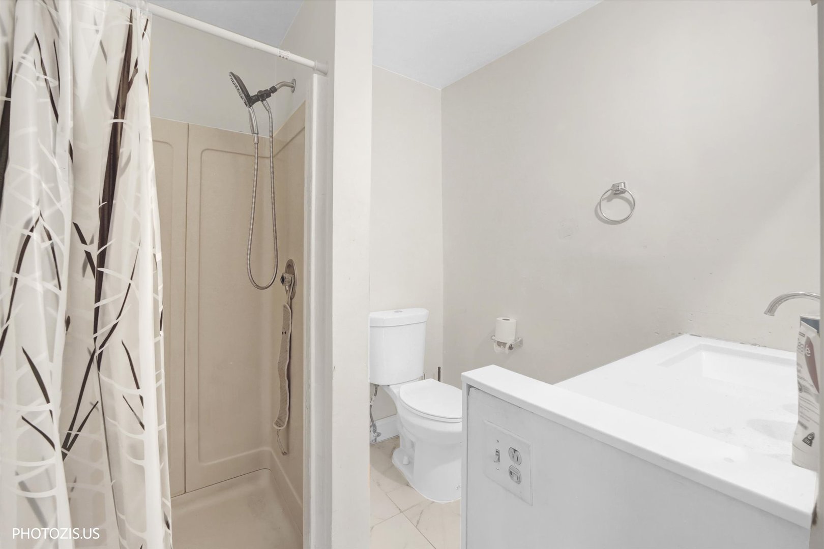 9045 Emerson Drive Property Photo 17
