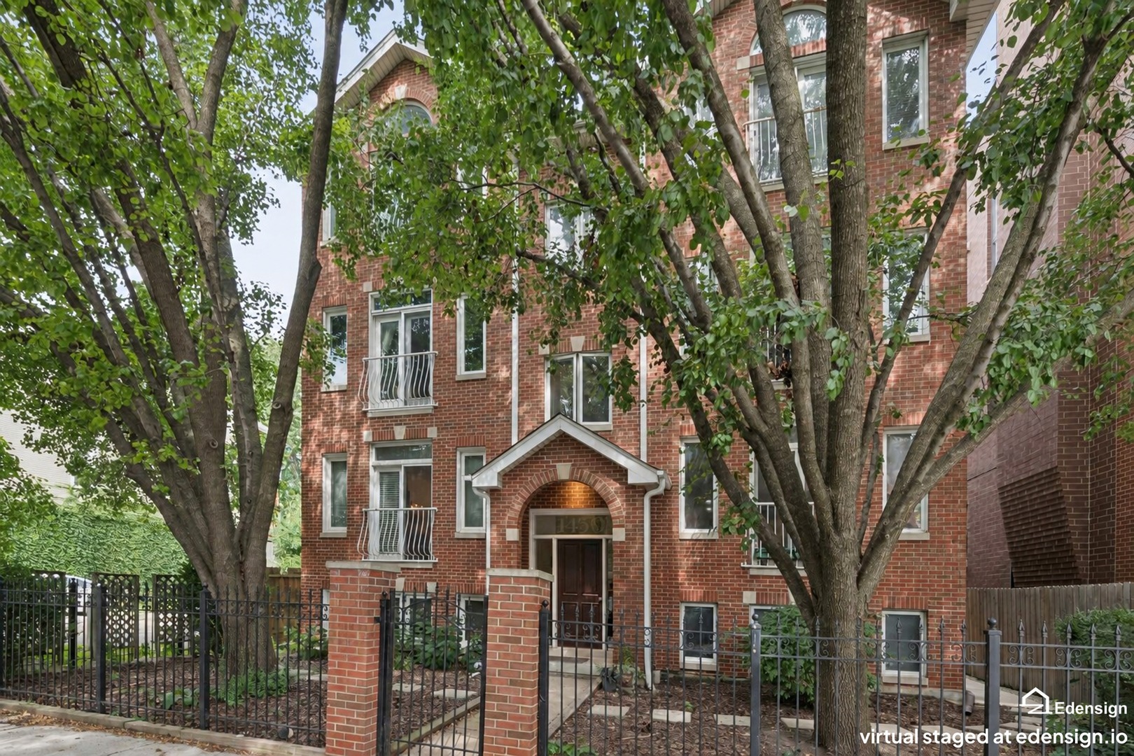 1450 W Erie Street 1e Property Photo 1