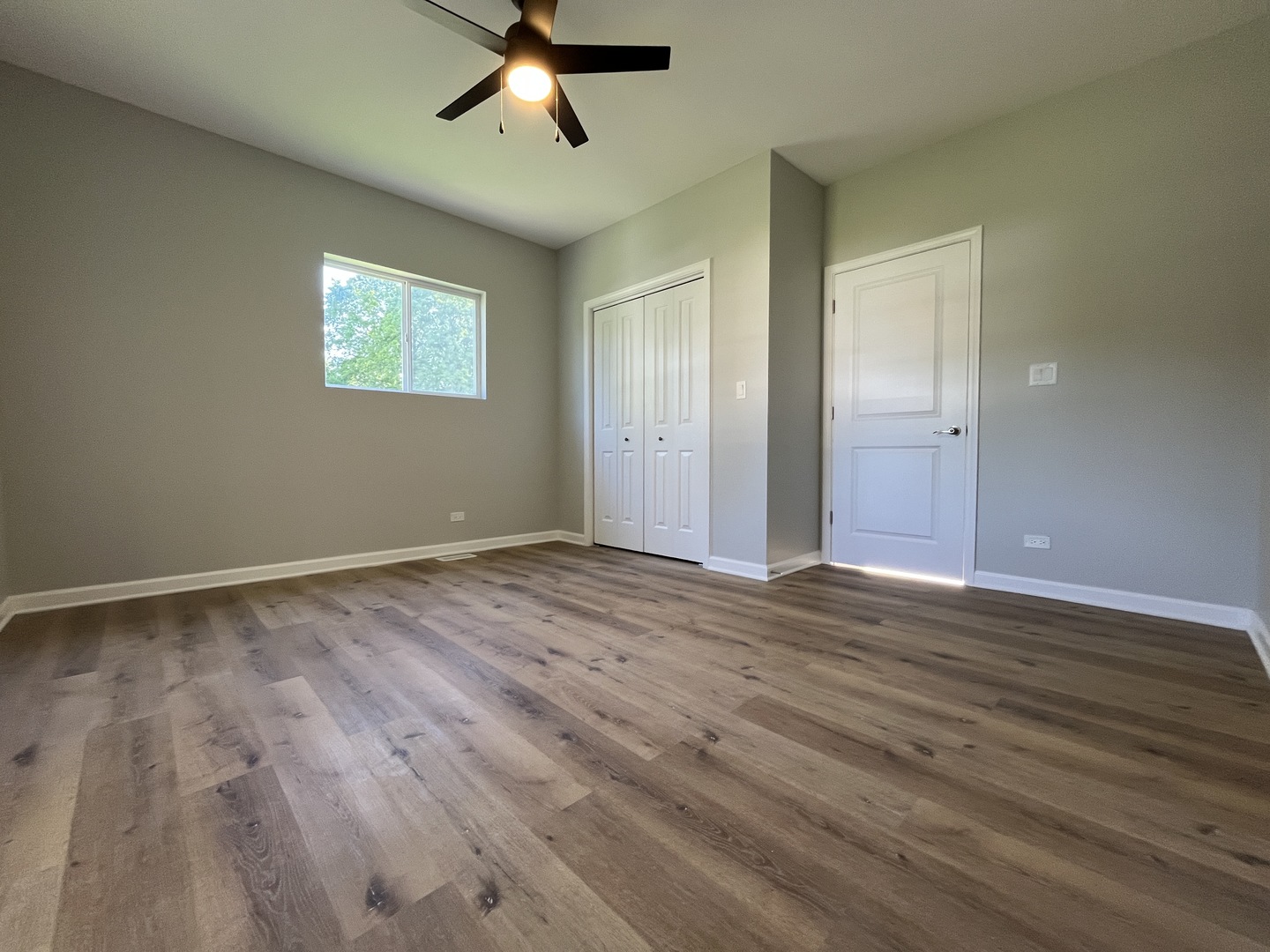 112 E South Street Property Photo 10