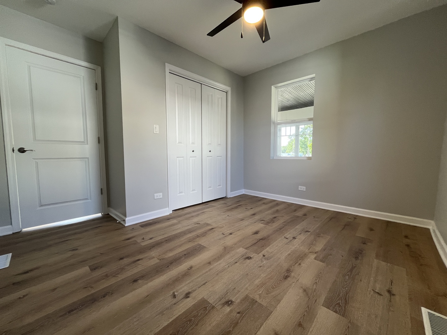 112 E South Street Property Photo 15