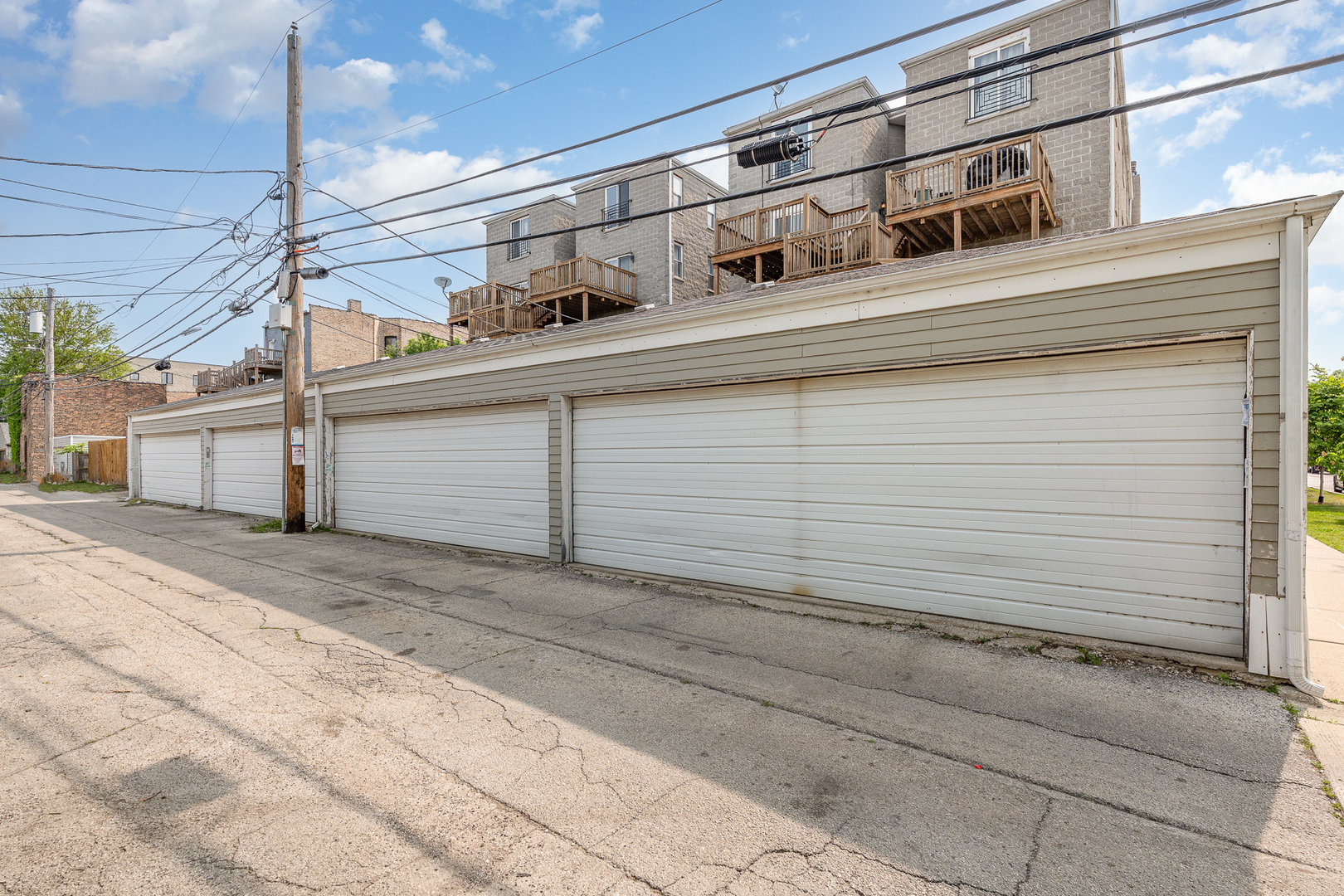 4850 S Champlain Avenue 2n Property Photo 15
