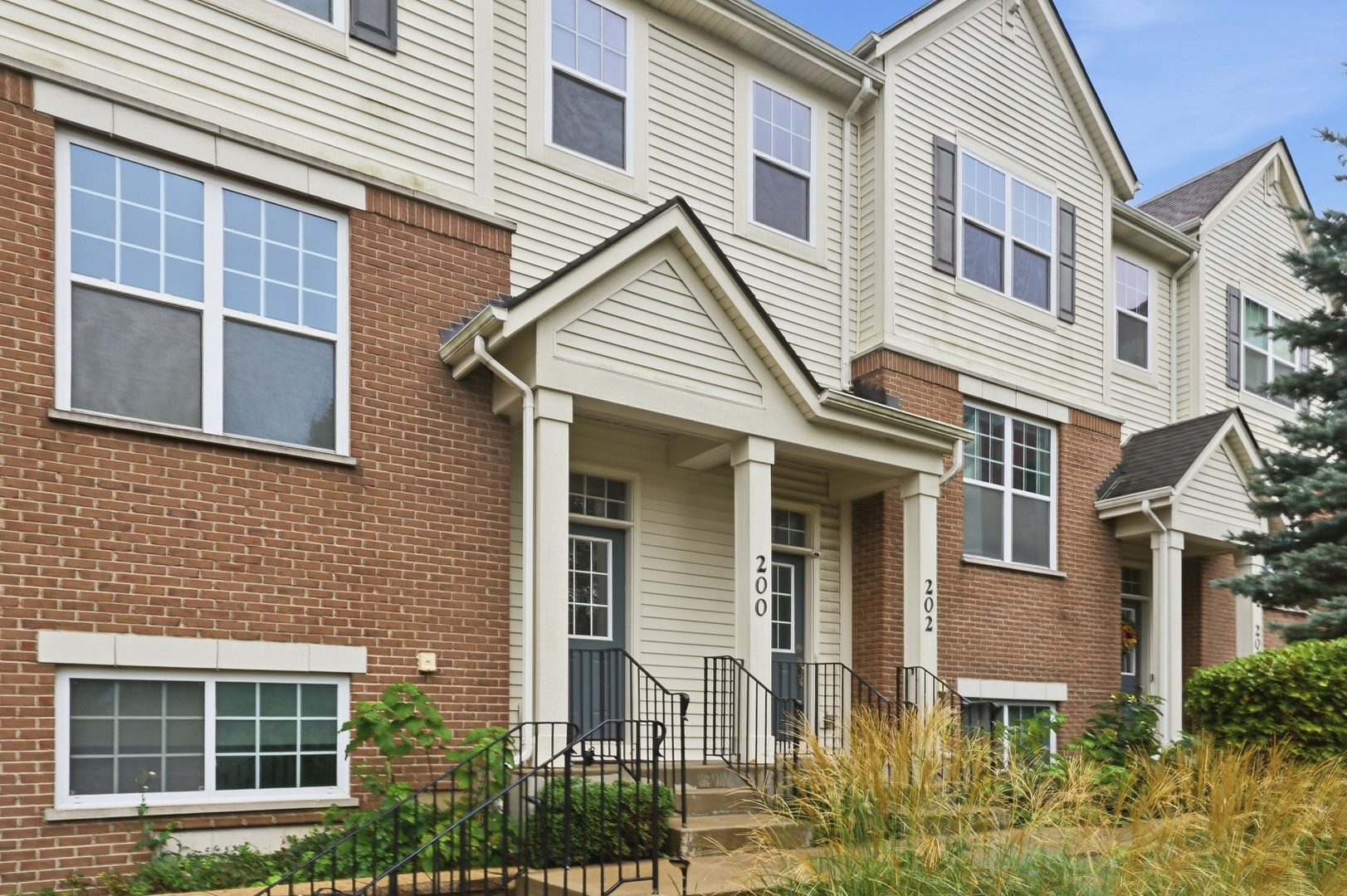 400 Concord Court Property Photo 2