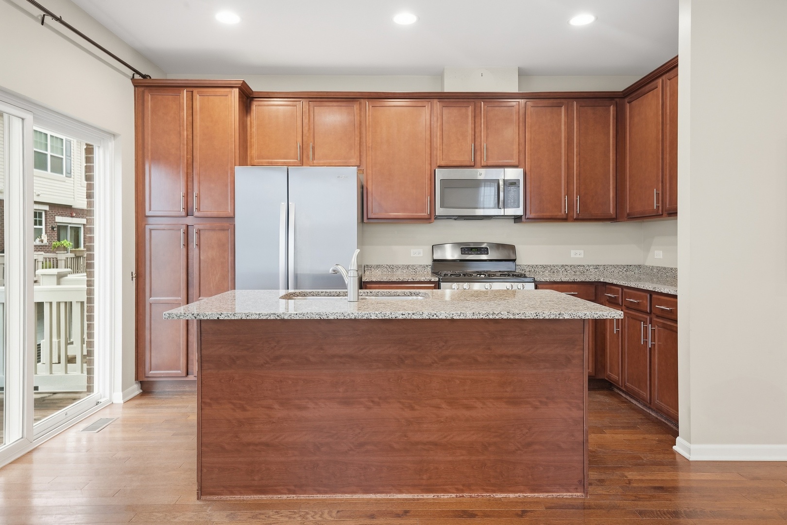 400 Concord Court Property Photo 7