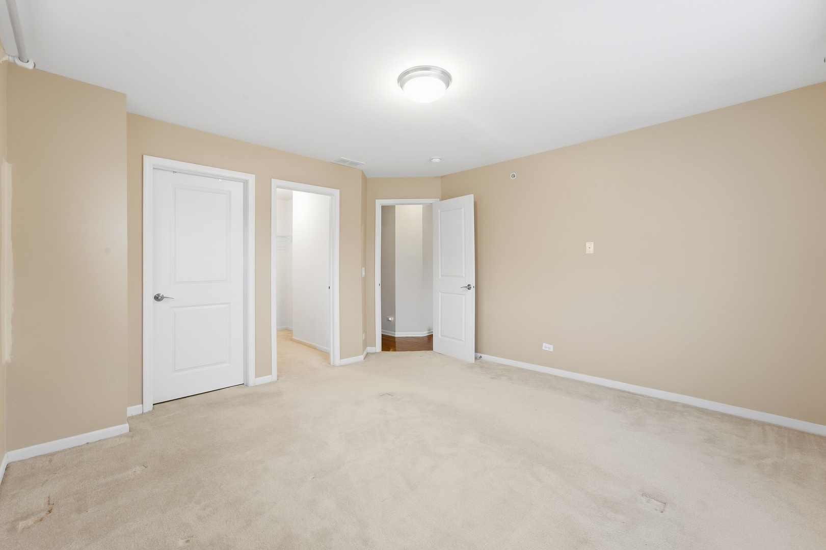 400 Concord Court Property Photo 13