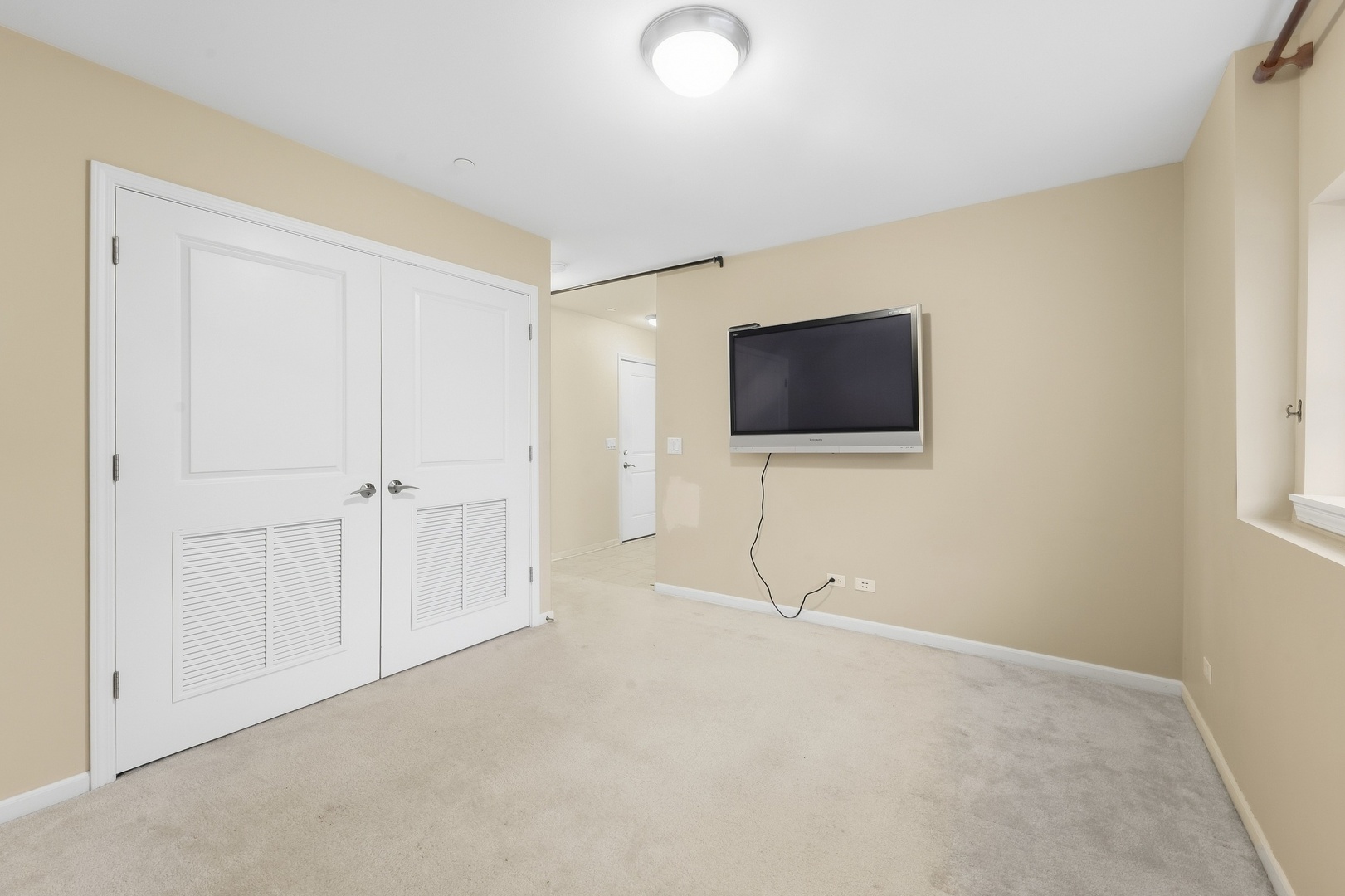 400 Concord Court Property Photo 22
