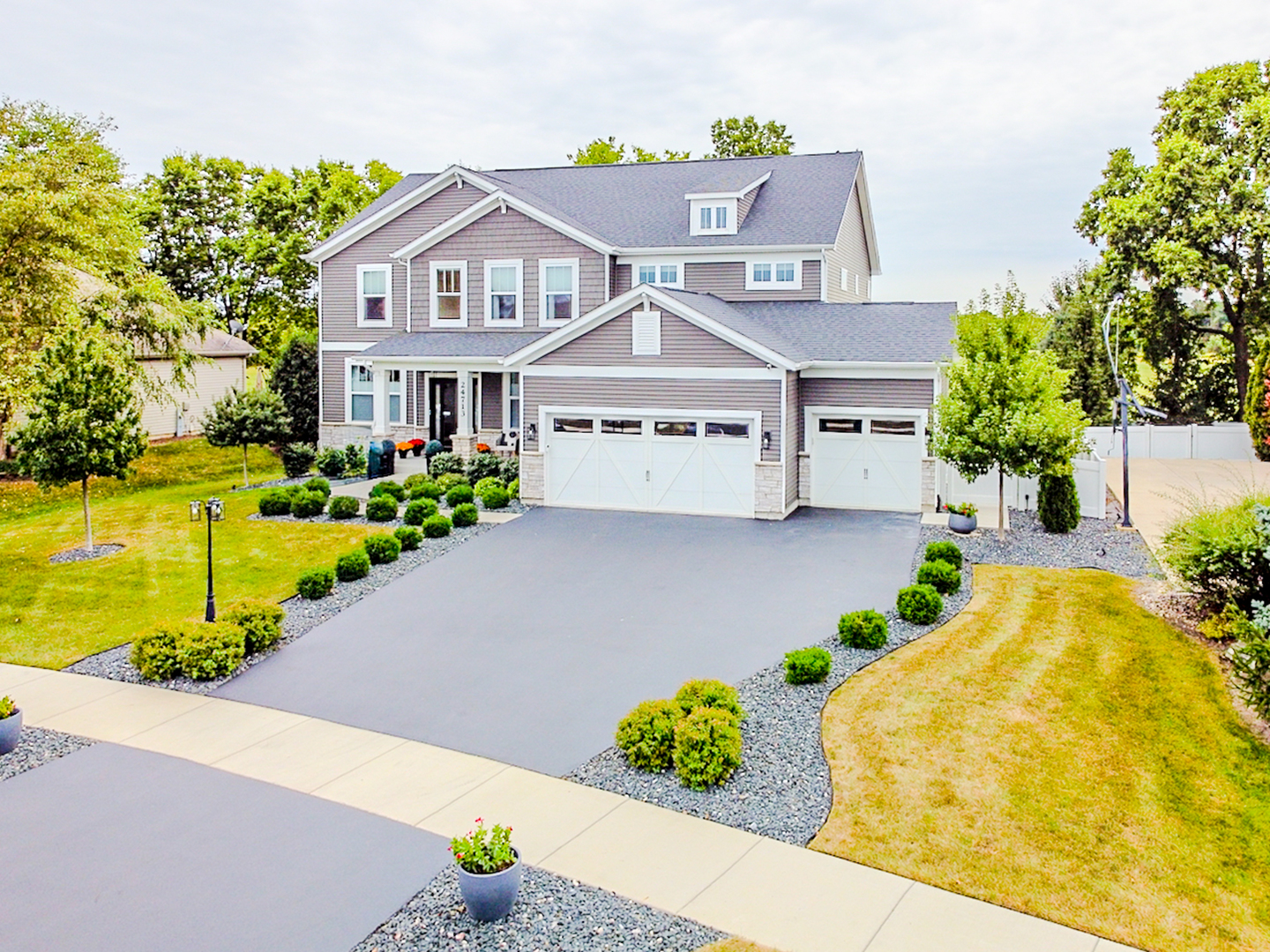 24713 Sleepy Hollow Lane