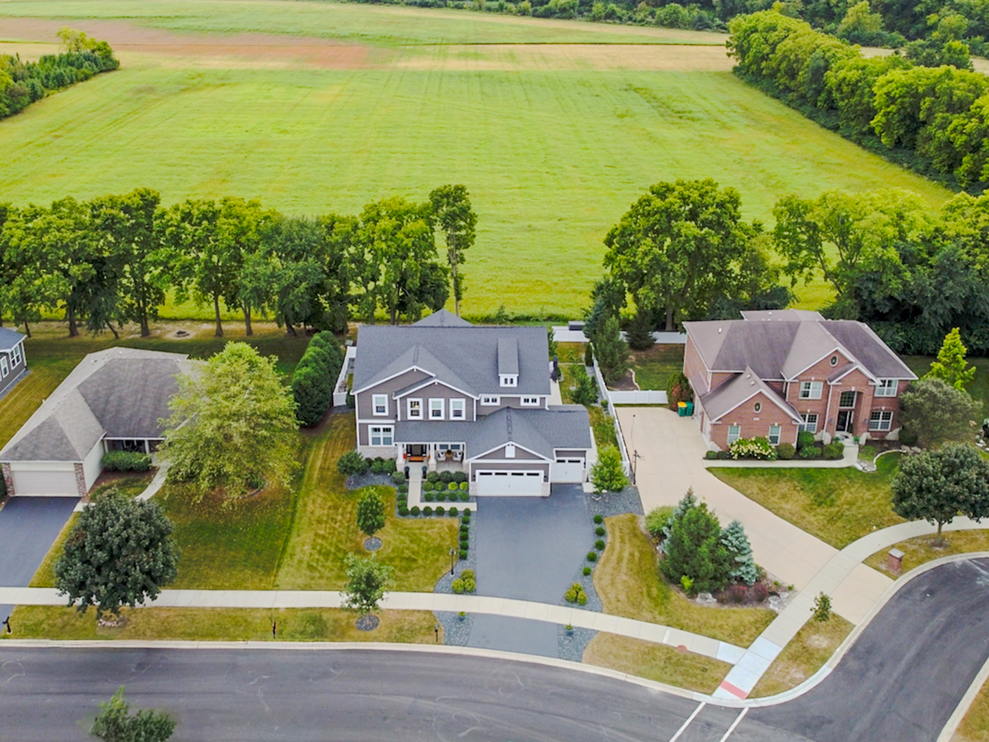 24713 Sleepy Hollow Lane Property Photo 6