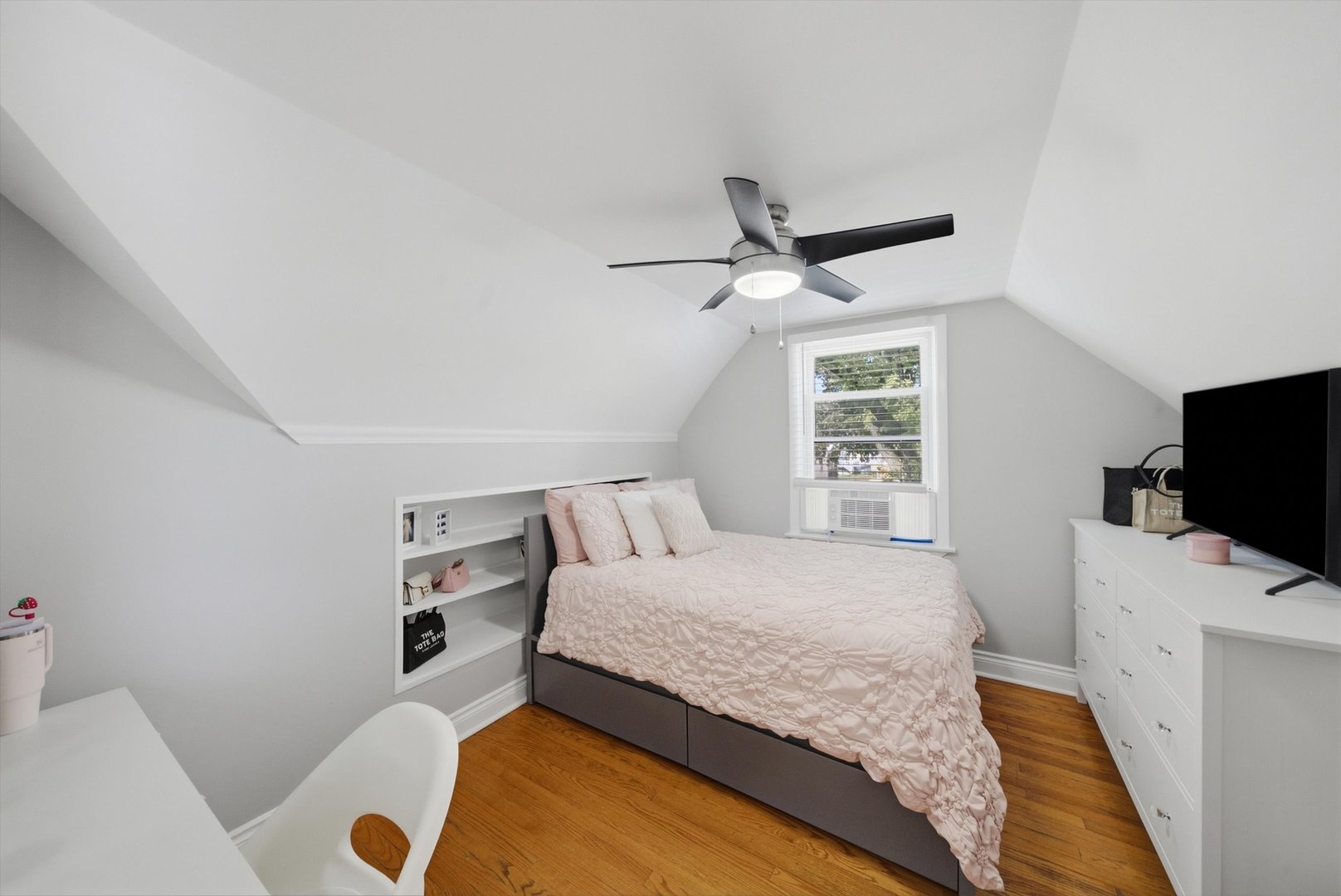 2115 Halsey Drive Property Photo 15