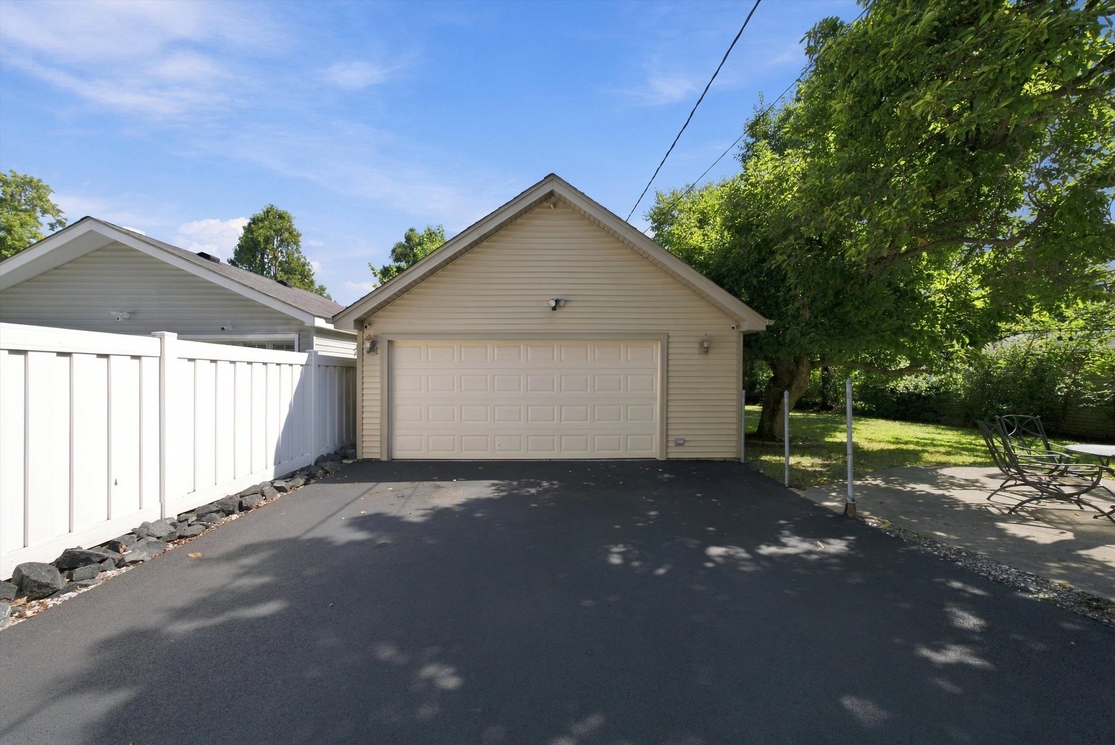 2115 Halsey Drive Property Photo 22