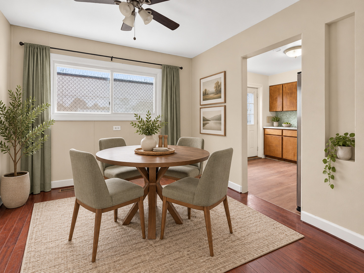 2130 W Highland Avenue Property Photo 4