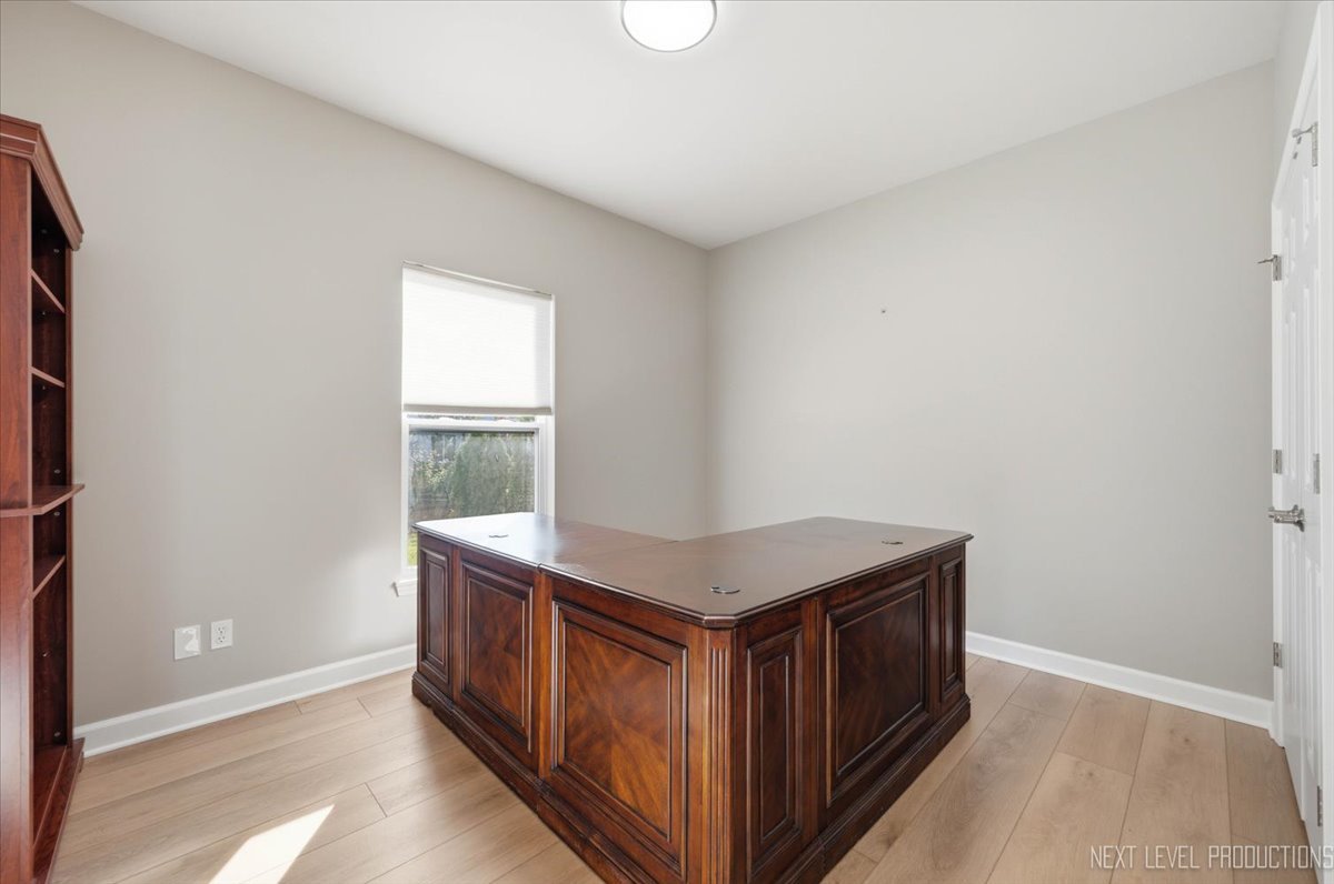 0n649 Bowdish Drive Property Photo 13