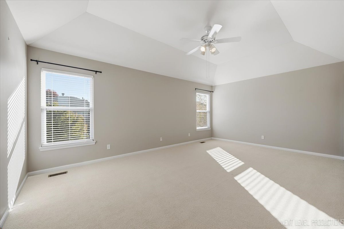 0n649 Bowdish Drive Property Photo 15
