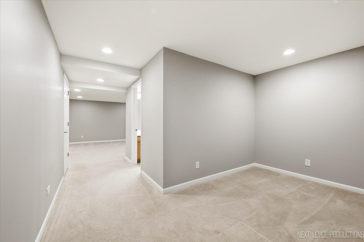 0n649 Bowdish Drive Property Photo 26