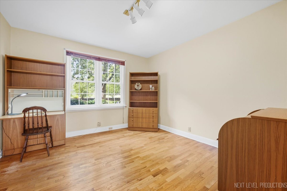727 N First Street Property Photo 17