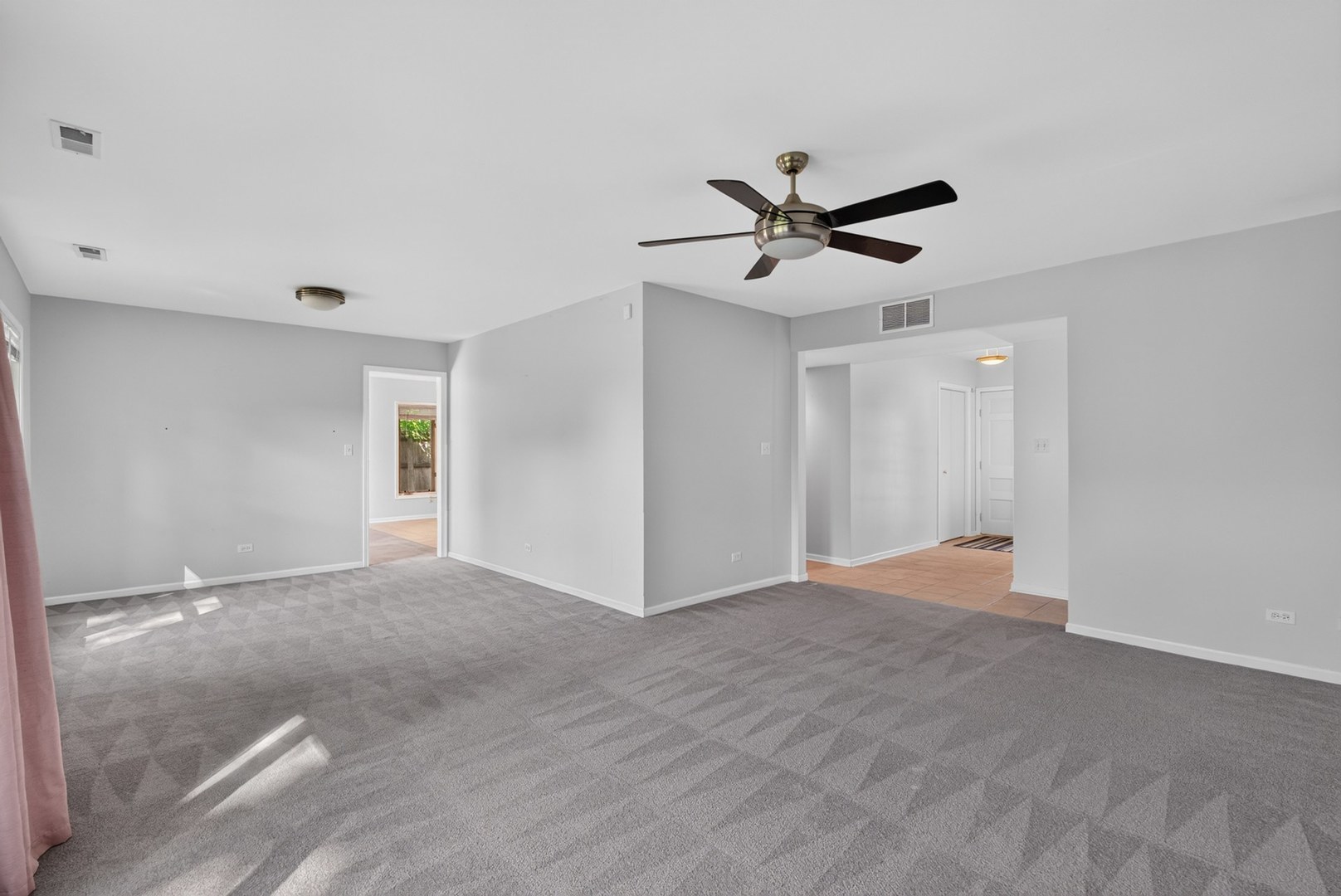 1025 Mayfield Lane Property Photo 6
