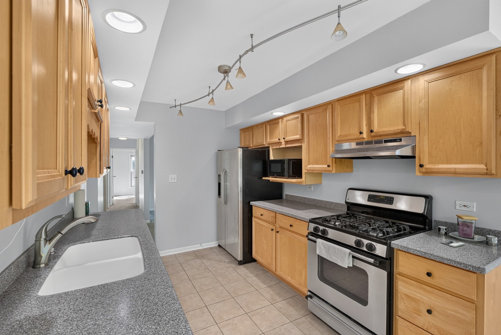 1025 Mayfield Lane Property Photo 12