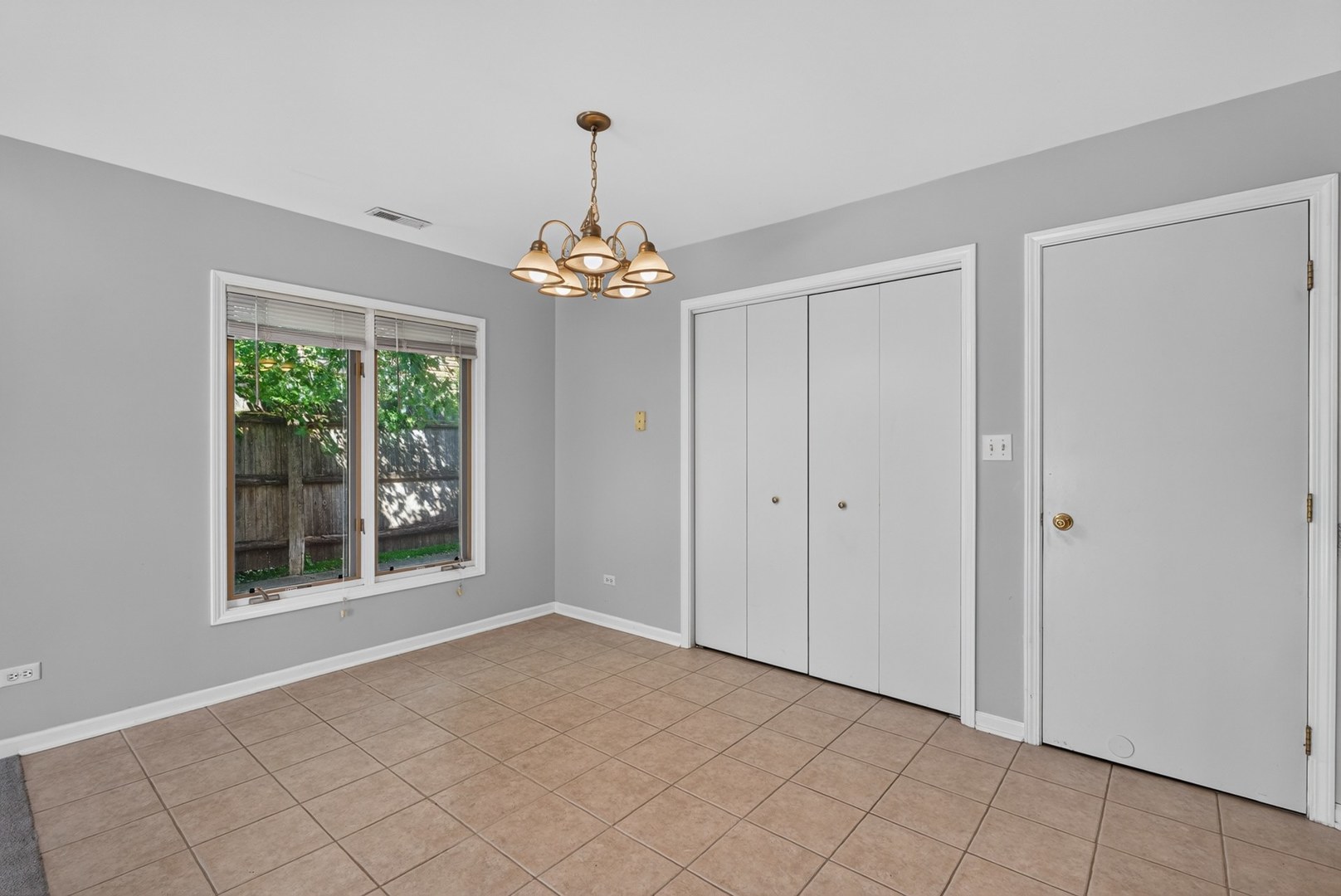 1025 Mayfield Lane Property Photo 14