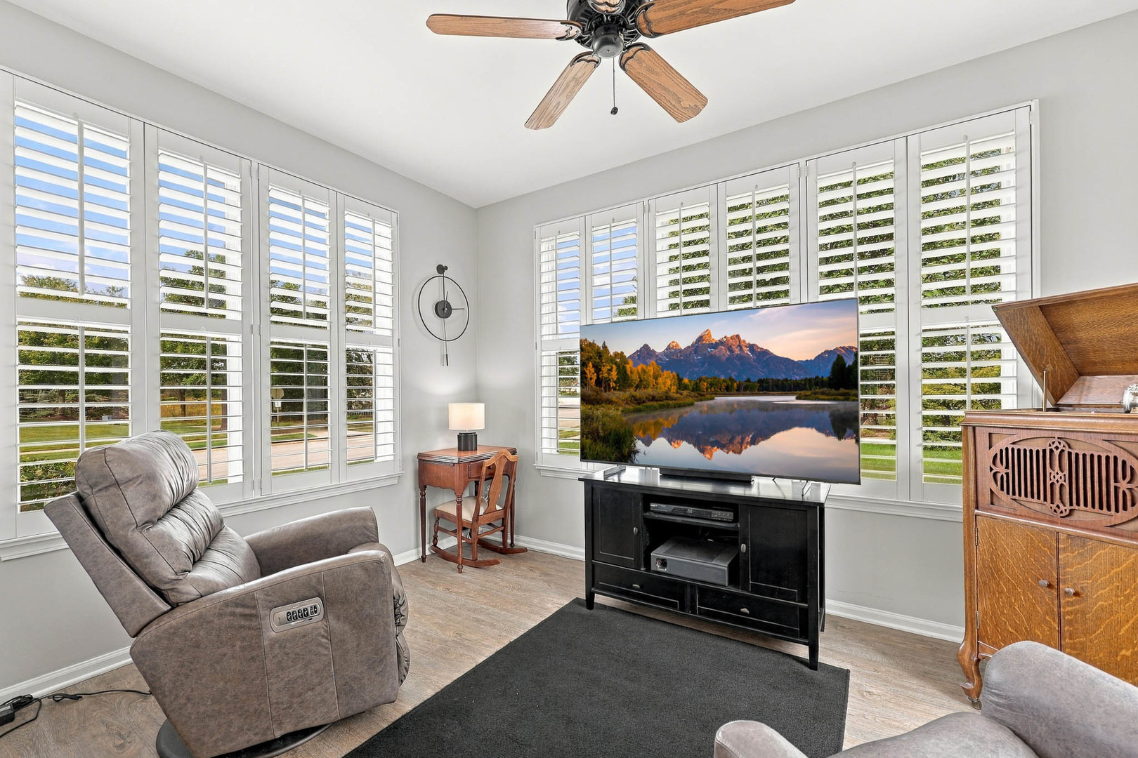 12891 Cold Springs Drive Property Photo 18