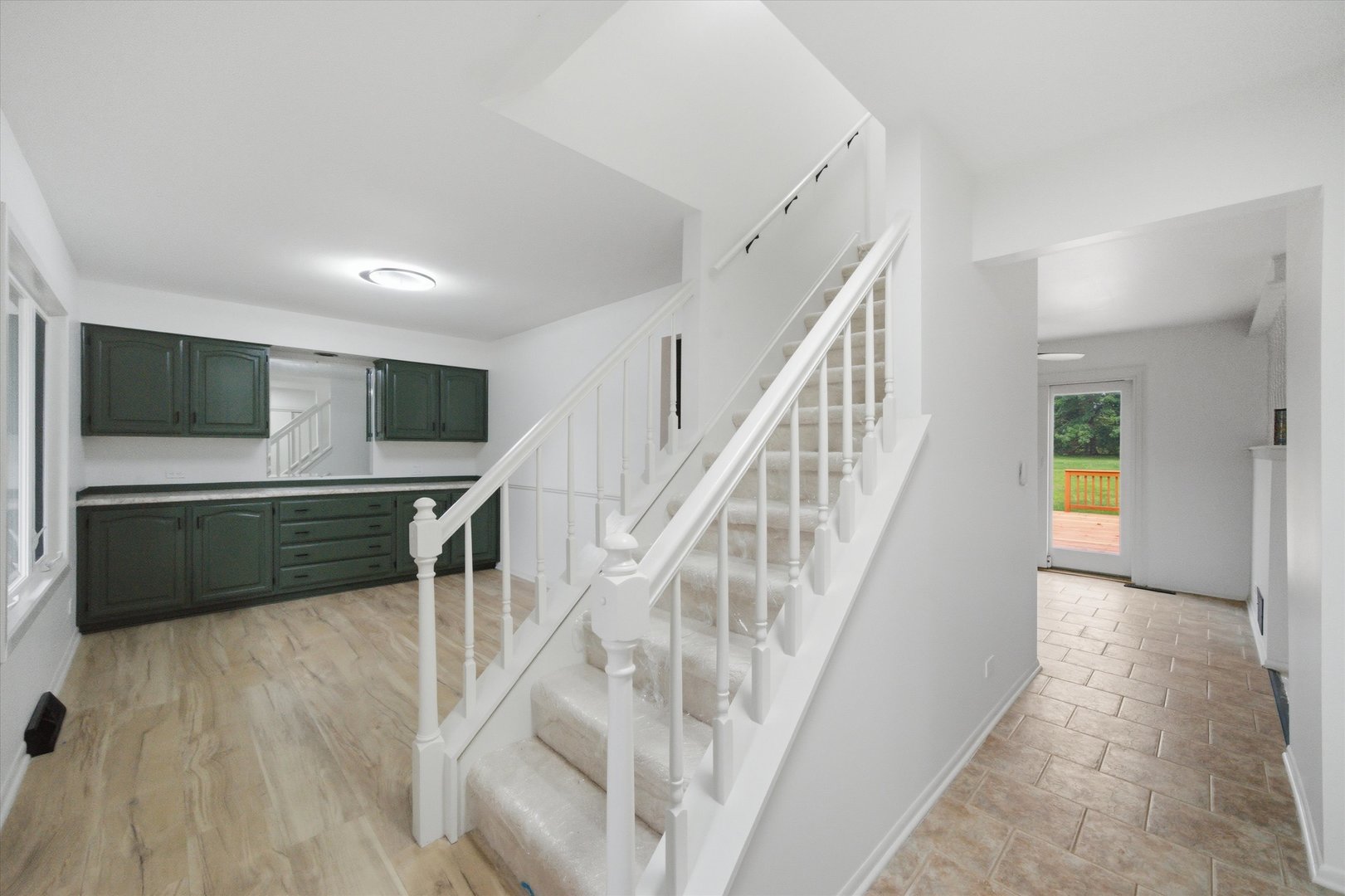 518 Meadow Court Property Photo 8