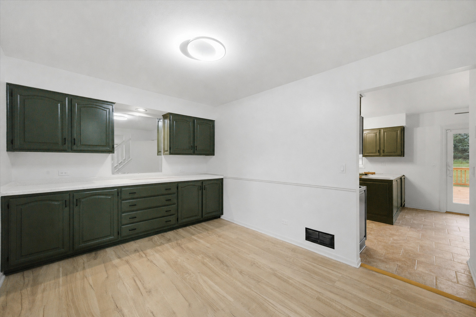 518 Meadow Court Property Photo 9