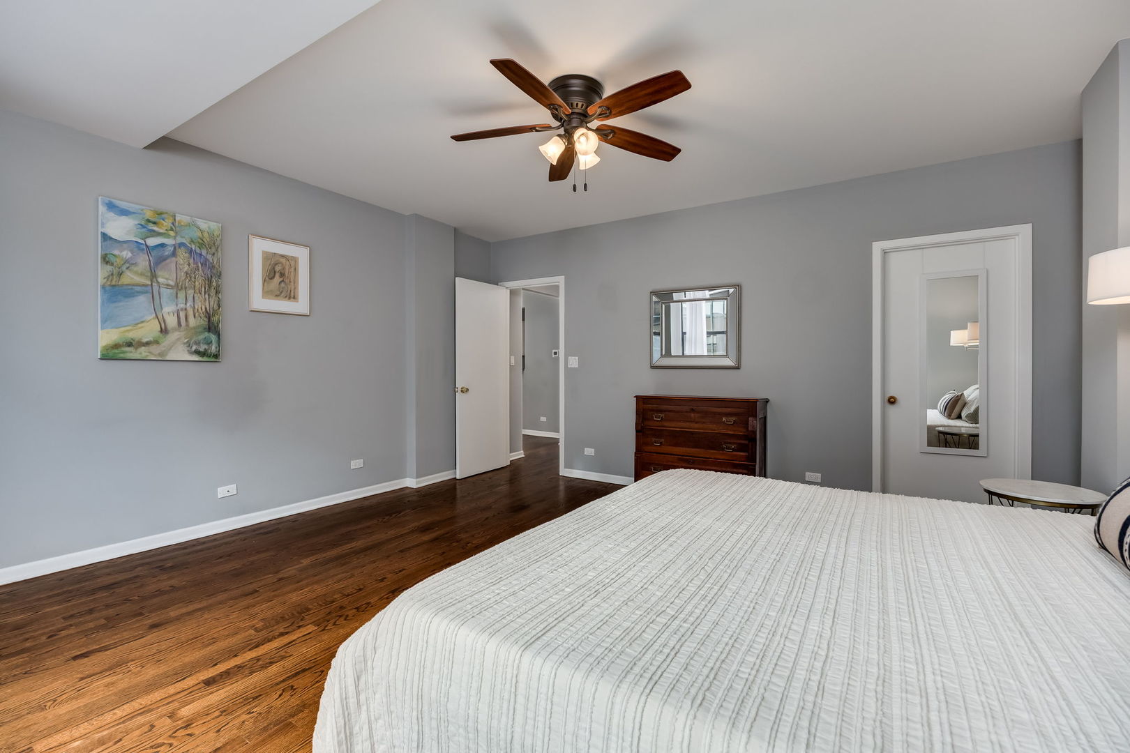 431 S Dearborn Street 1001 Property Photo 25