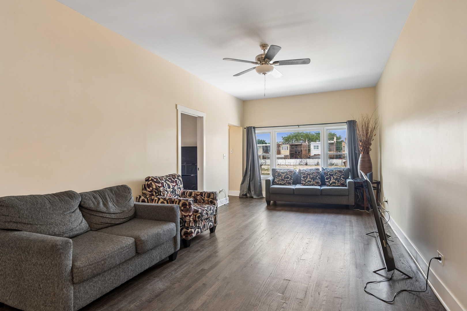 8243 S Halsted Street Property Photo 2