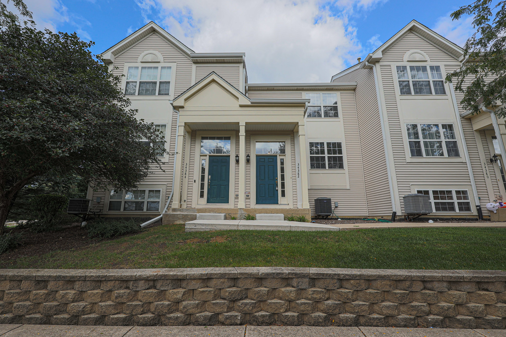 34382 N Barberry Court Property Photo 1