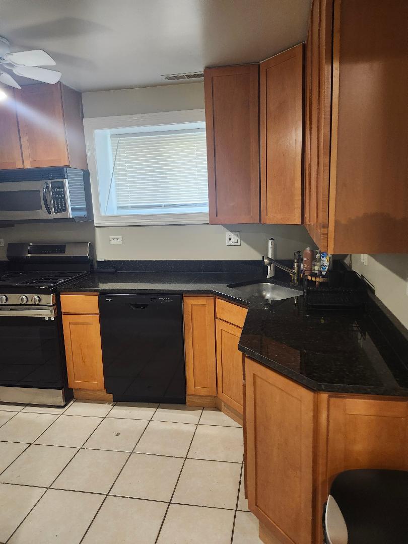 5416 W Windsor Avenue 1g Property Photo 8
