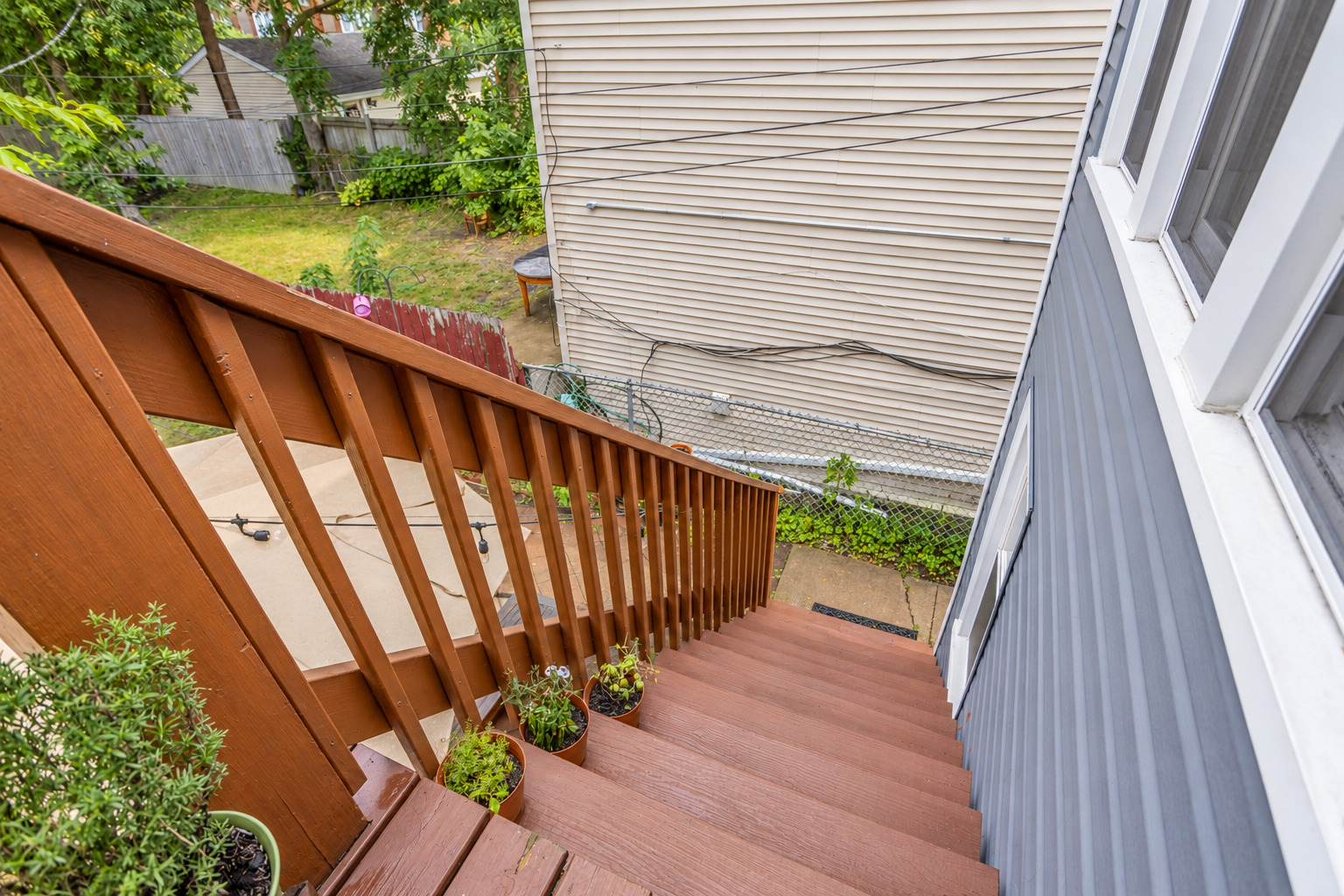 3906 W Montrose Avenue Property Photo 24