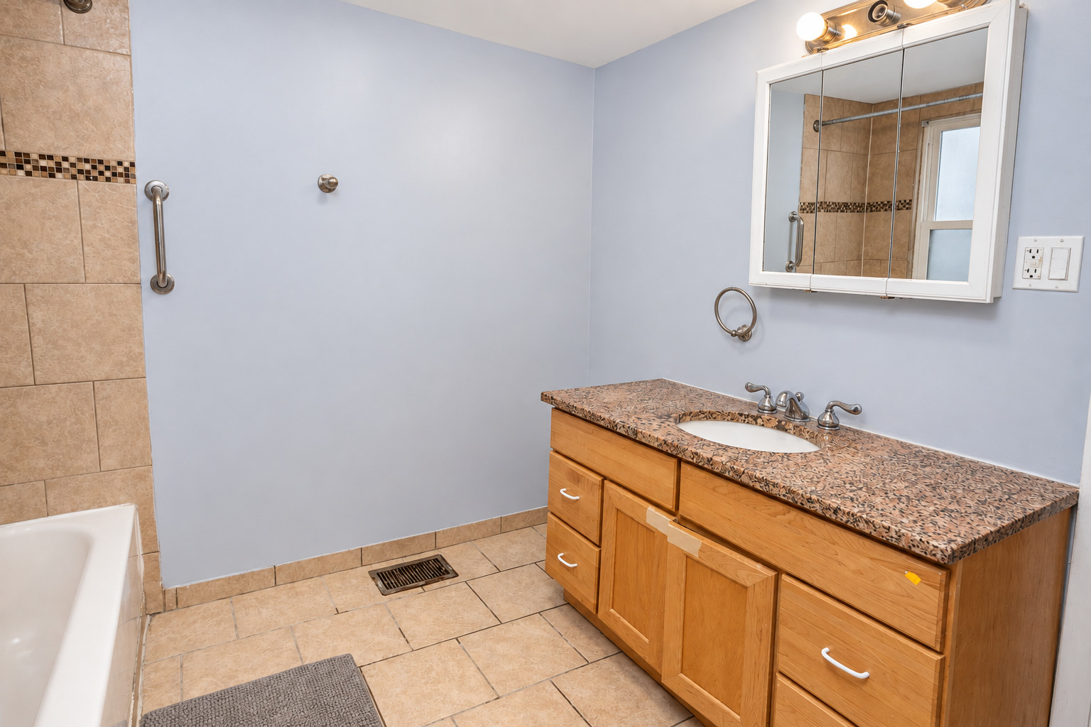 3906 W Montrose Avenue Property Photo 27