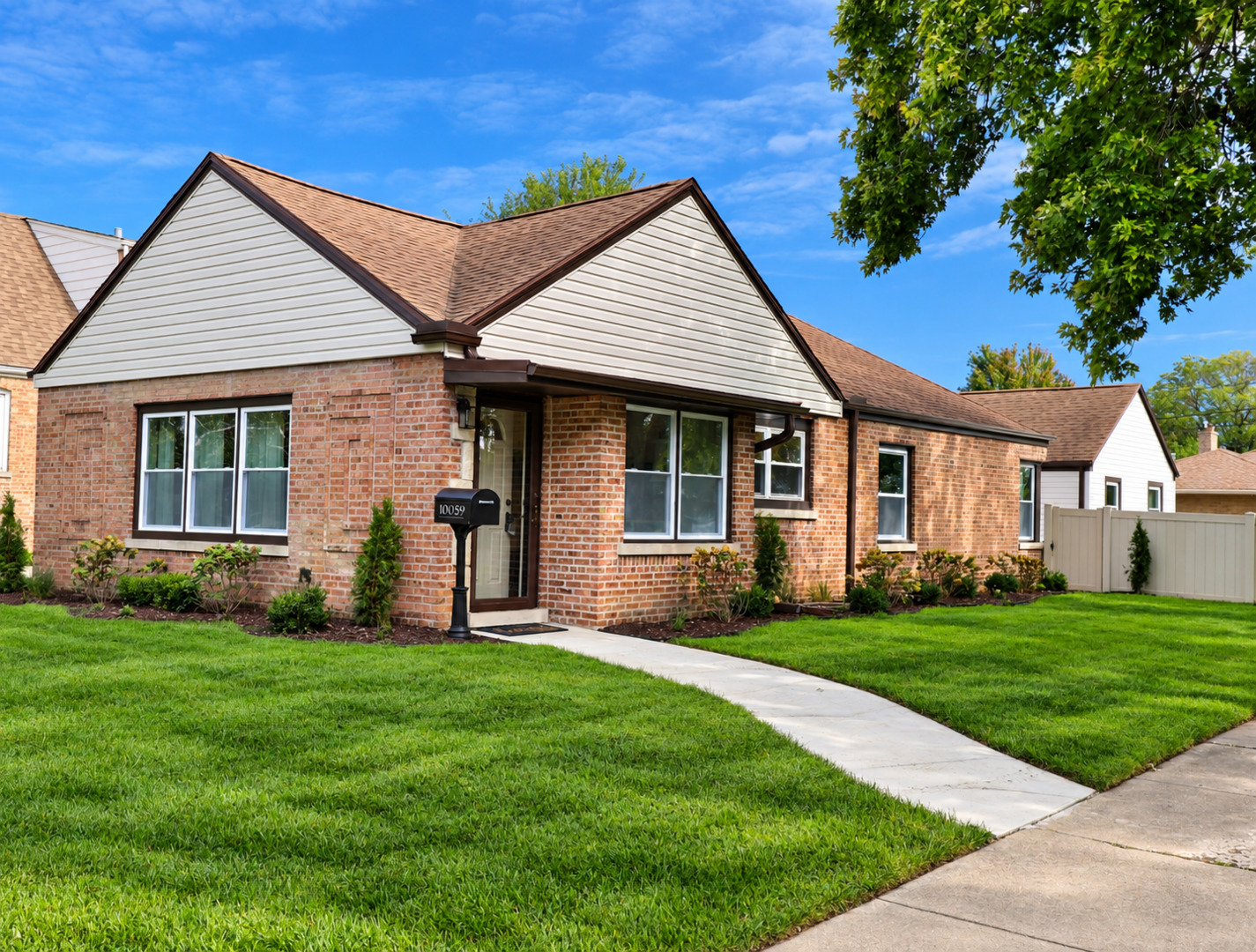 10059 S Spaulding Avenue Property Photo 1