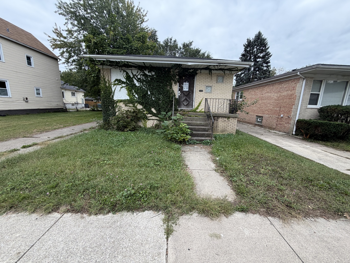 319 154th Place Property Photo 1