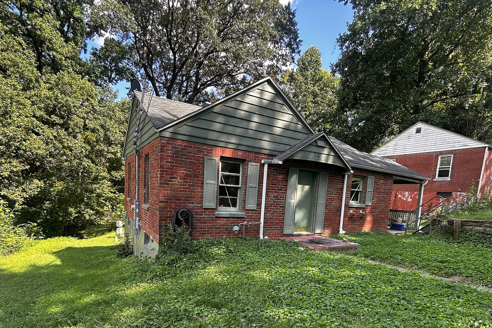 212 Tomlinson Street Property Photo 1