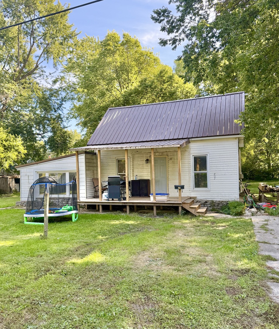 407 N Webster Street Property Photo 1