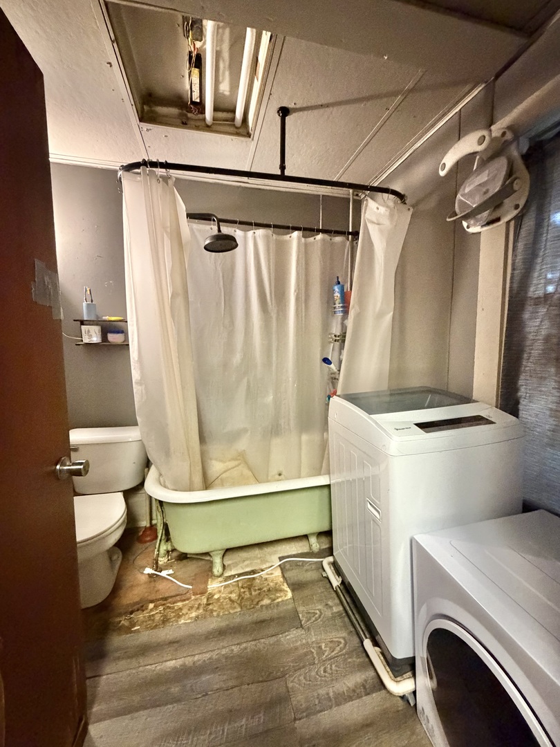 407 N Webster Street Property Photo 10