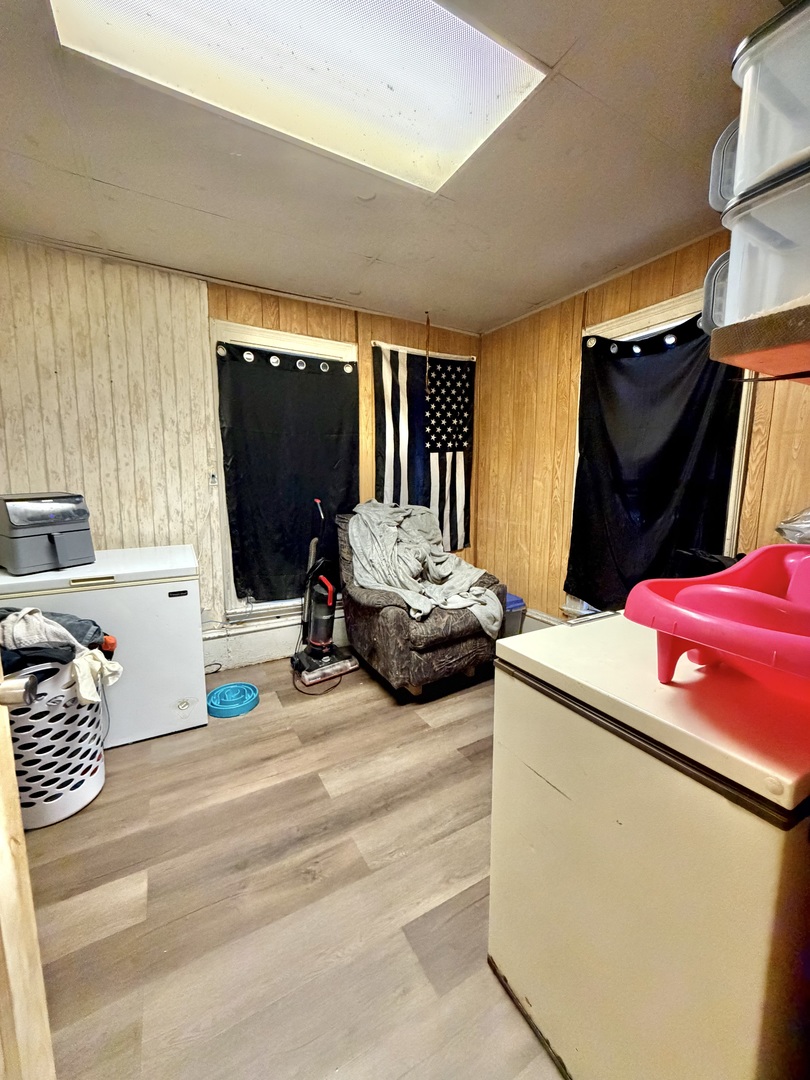 407 N Webster Street Property Photo 12