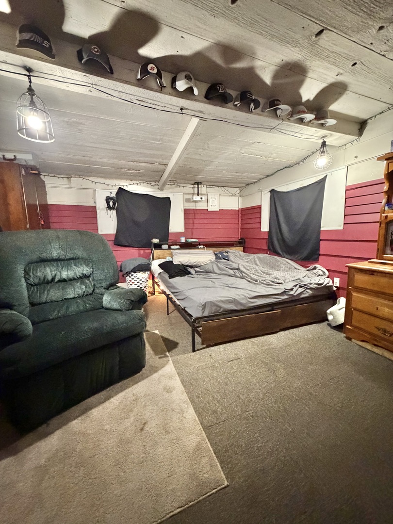 407 N Webster Street Property Photo 13